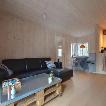 Two-bedroom Holiday In * Ebeltoft